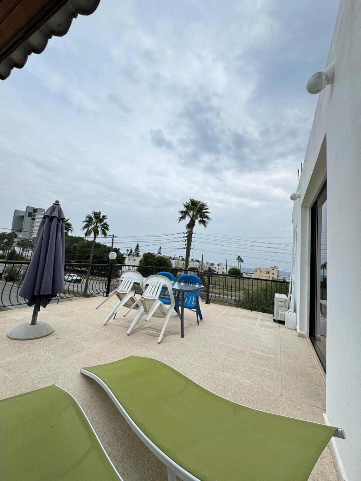 Sea Apartments Lárnaca Exterior foto
